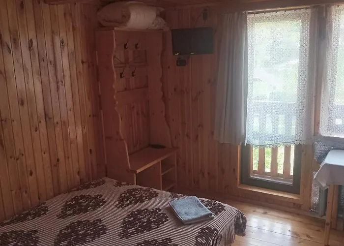 Apartment біля лісу